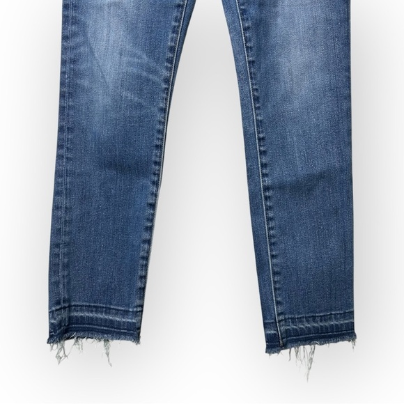 Denim Forum The Nico Mid Rise Skinny Crop in Medium Lagoon 26 - Picture 5 of 9